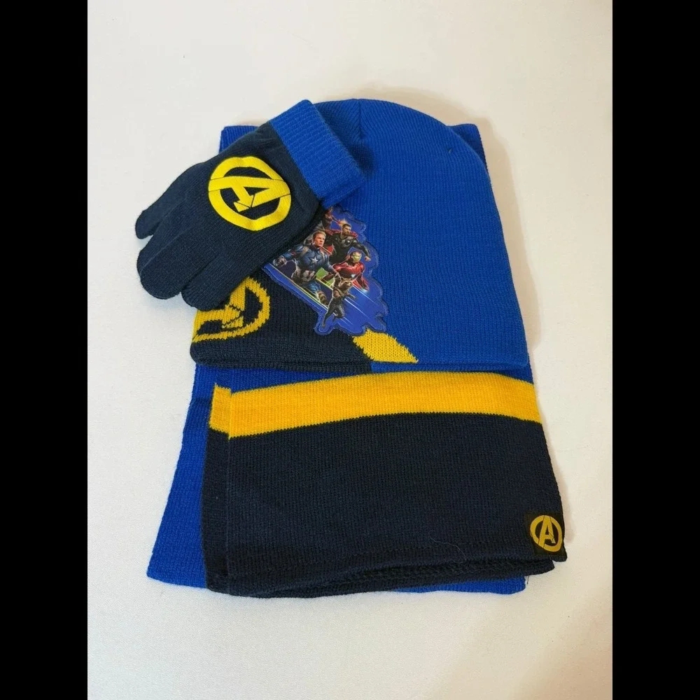 Avengers Boys Girls Knit Hat‎ Gloves and Scarf Set One Size